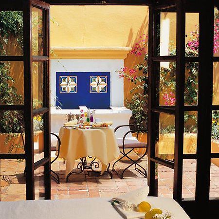 El Bulli H. Hacienda Benazuza Hotel Sanlucar la Mayor Restaurant photo